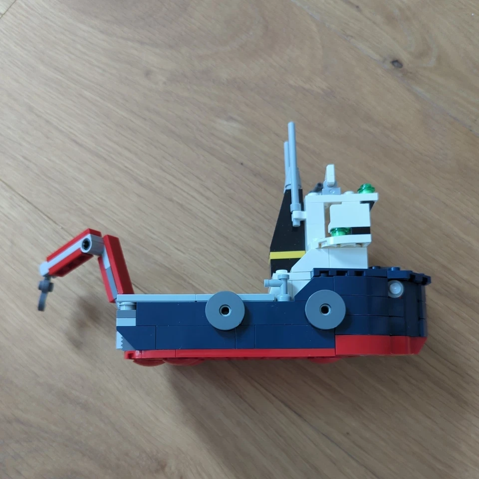 LEGO Creator 31045 Ocean Explorer, photo 2 of 5