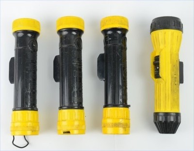 3 Fulton MX-992/U Flashlight & 1 Doracell Procell ML902-FM - Tested Working