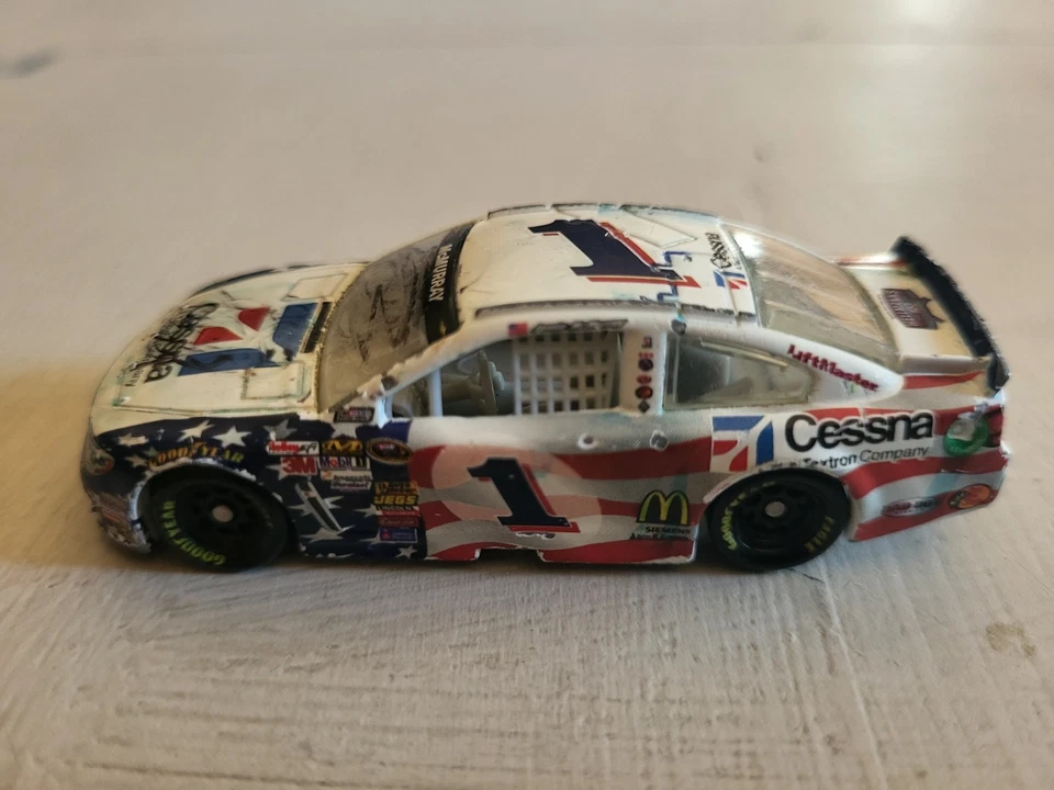 DUO SOLD Jamie McMurray #1 2013 1:64 Diecasts / NASCAR Foto 2 de 4