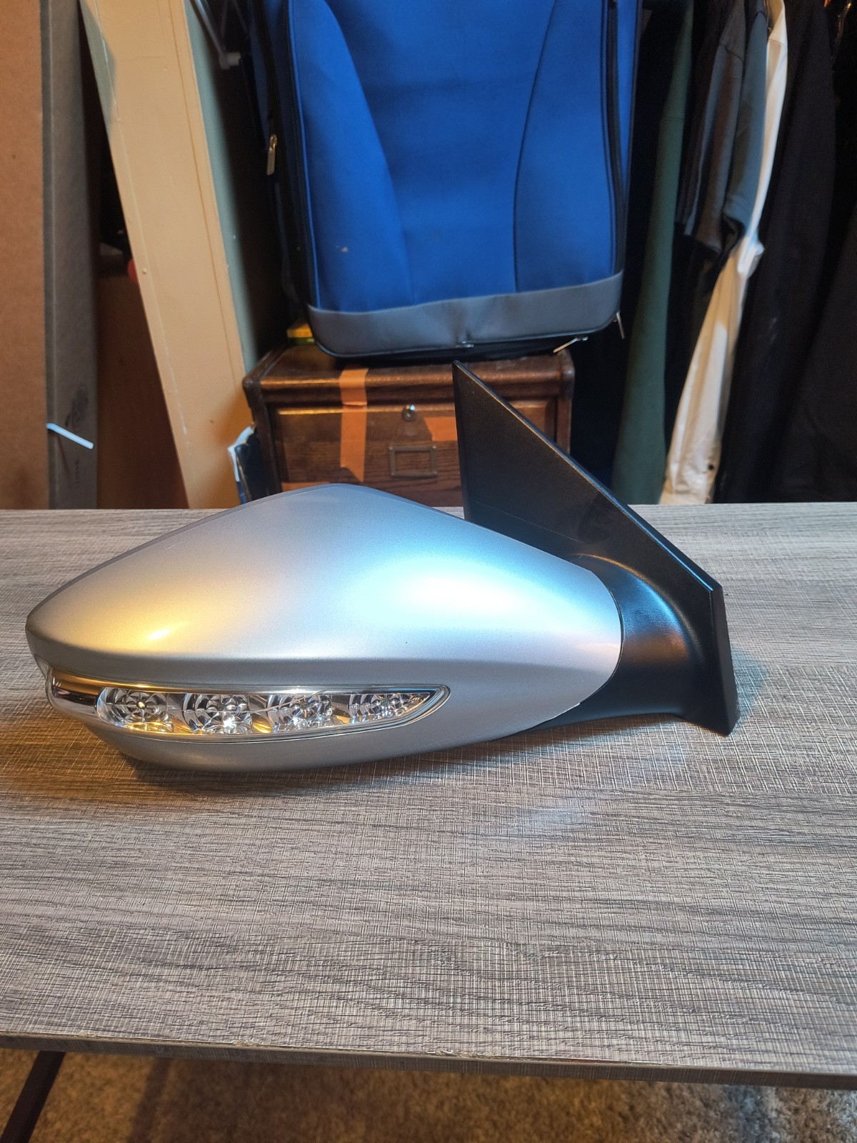 2011-2014 Hyundai Sonata Passenger Right Side View Mirror OEM SILVER