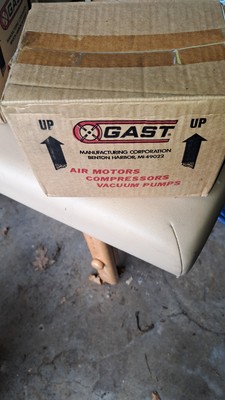 gast air compressor Gp40-102 New Old Stock