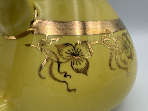 Hall Pottery 039 Yellow Teapot Gold Floral Trim w Lid Vintage USA - Picture 5 of 13