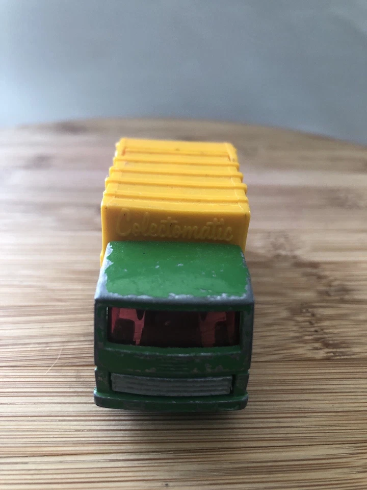 Matchbox Superfast Refuse Truck No. 36 State City Green Yellow 1979 China - Image 4 of 4