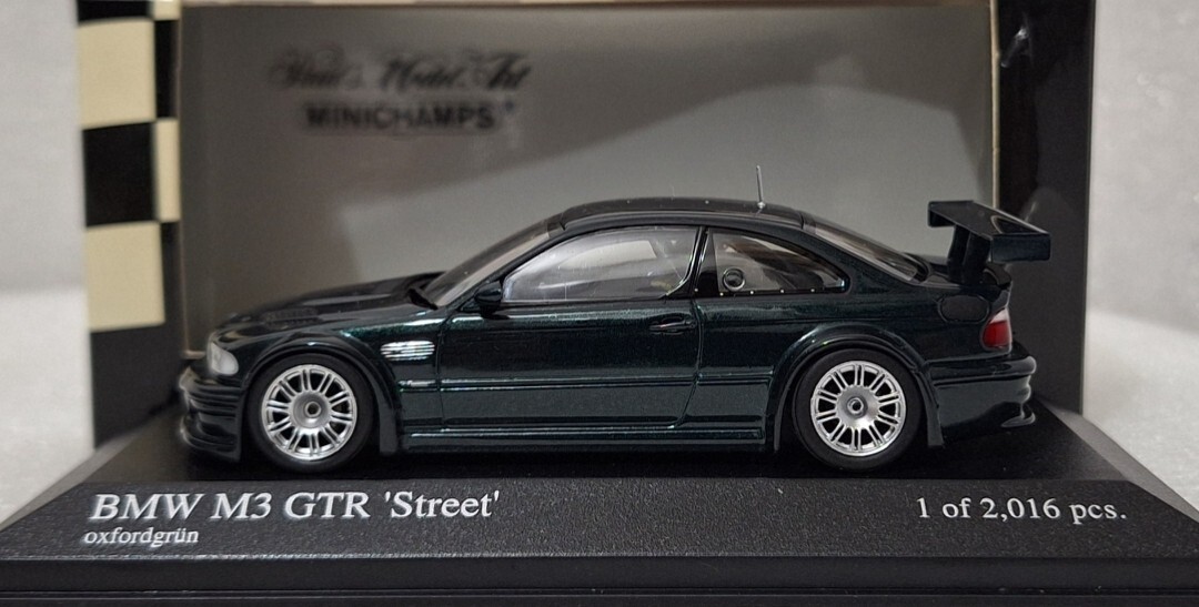 5) BMW M3 GTR e46 Street 2001 Dark Green Met 1:43 Minichamps
