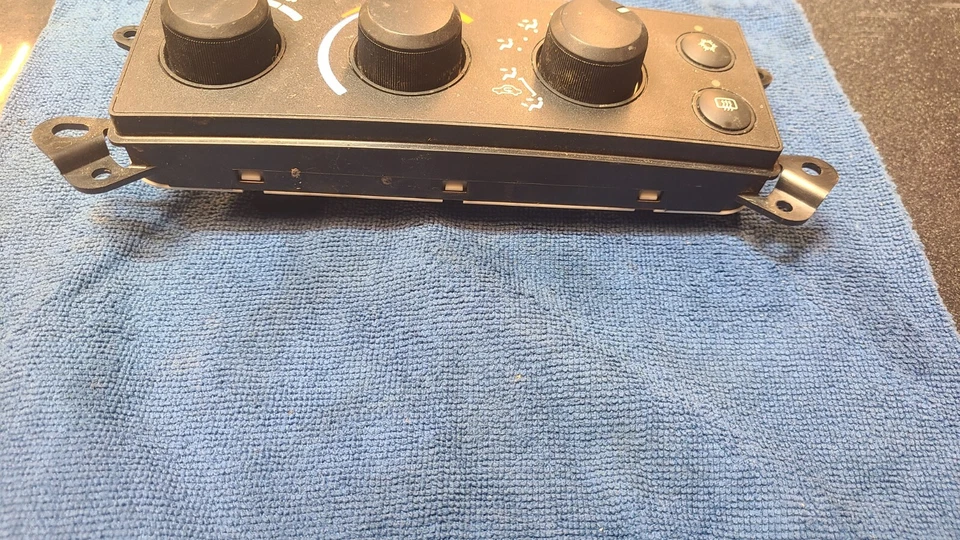 06-08 Dodge Ram 1500 2500 3500 AC Heater Climate Control Temperature Control OEM - Image 3 of 4