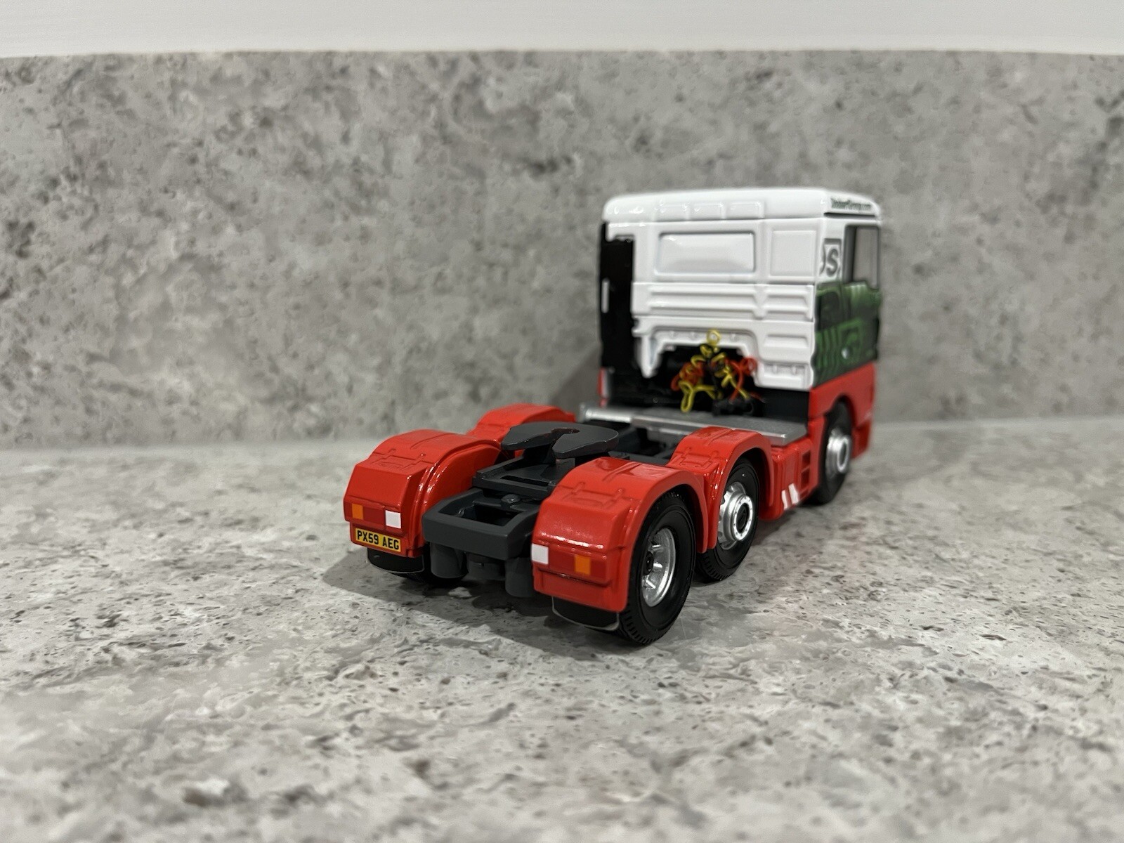 Picture 4 of 5