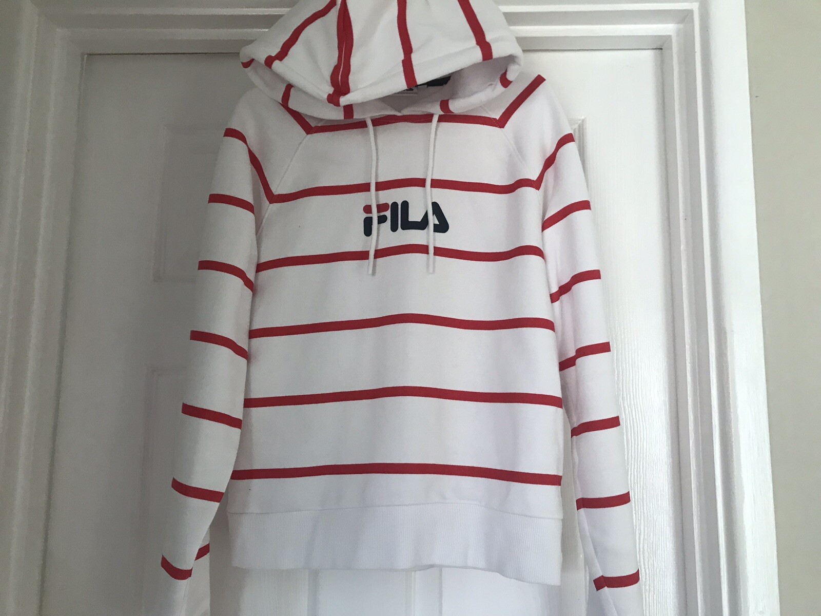 Felpa con cappuccio Fila a righe bianche e rosse