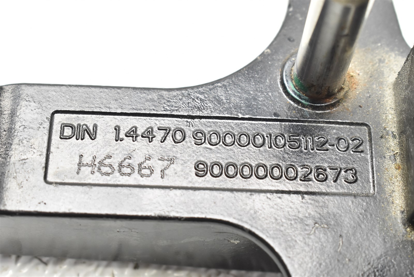McLaren 570s Hinge Bracket Right RH 11A1654 