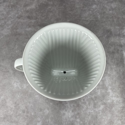 Starbucks Pour-Over Drip Filter #4 Coffee Maker White Ceramic Cone Brewer - Picture 4 of 5