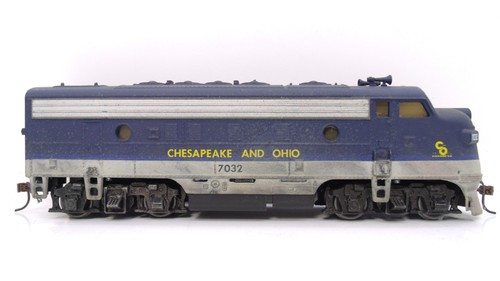 ¿Athearn HO Cust Weathered F-7A? Motor locomotora diésel Chesapeake & Ohio 7032 | Condition: Used