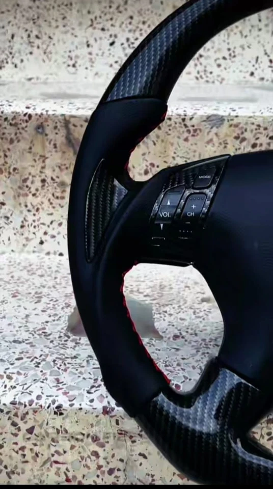 Honda civic 1999-2007 complete steering wheel with carbon fiber - Image 3 of 4