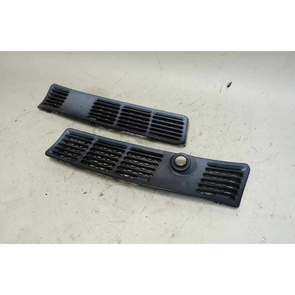 Par de rejillas de admisión de capó capó de entrada de aire serie 3 BMW E30 1984-1993 izquierda derecha OEM Foto 3 de 4