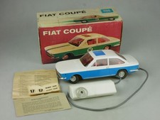 PIKO Anker Fiat 124 Coupe DDR Spielzeug VEB Kabellenkung in Box 134054