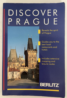 Vtg DISCOVER PRAGUE Berlitz Travel Guide 1993 Sites History Photos Maps Restaura