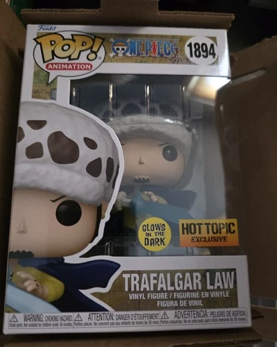 Funko Pop! Vinyl: One Piece - Trafalgar Law (Glow) - Hot Topic (Exclusive) #1894