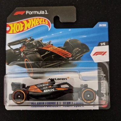 Hot Wheels McLaren Formula 1 Team F1 2026 Short Card Lando Norris Oscar Piastri
