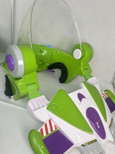 Disney Pixar Toy Story 4 Buzz Lightyear Space Ranger Rüstung Helm Licht & Sound - Bild 11 von 12