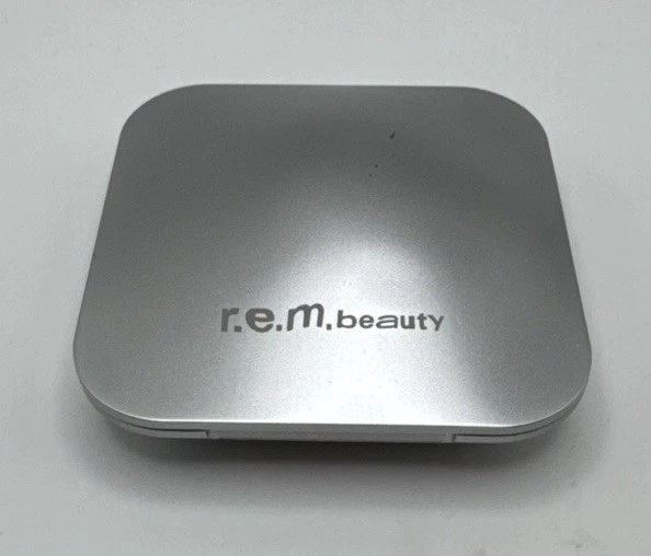 r.e.m. Beauty Hypernova Satin Matte Bronzer ~ BLAZED ~ 10g / .35 Oz - Image 3 of 4