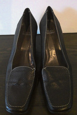 Stuart Weitzman Black Leather Square Toe Kitten Heel Pumps Size 8M