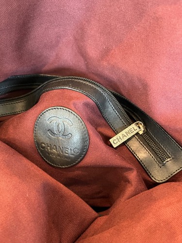 REDUCED TO SELL!!  Authentic Chanel Quilted Large Travel Bag- RARE - Picture 13 of 14