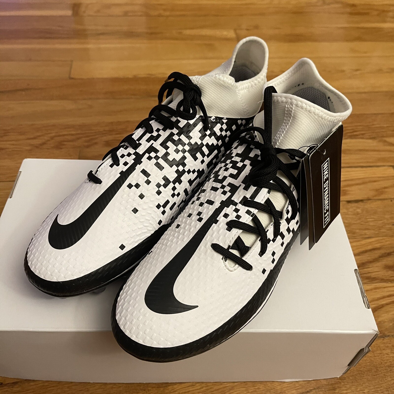 Купить NEW Nike Phantom Soccer Cleats 