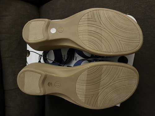 East 5th Izabel Navy Woman’s Memory Foam Sandals- Size 11 Medium - Picture 8 of 9