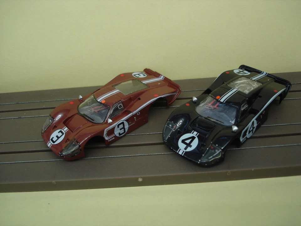 2 AFX RACING H.O. SOLO CARROCERÍAS SLOT ESCALA GT40 LEMANS MKIV #4 y GT40 MKIV #3 Foto 2 de 4