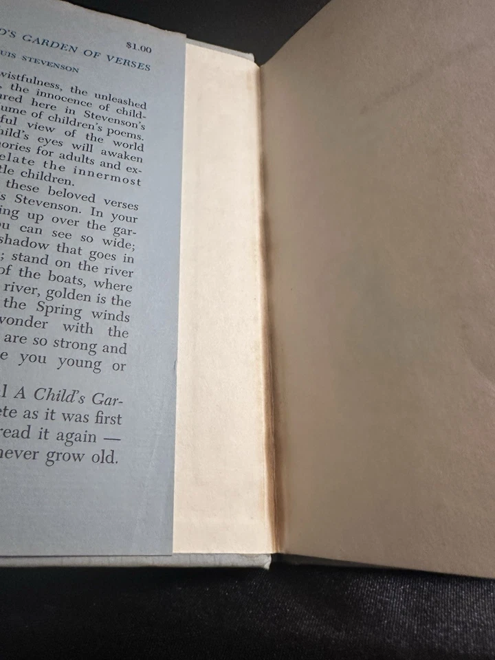 A CHILD'S GARDEN of VERSES by Robert Louis Stevenson Foto 3 de 4