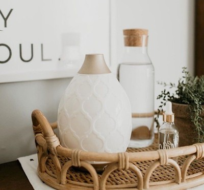 Young Living Desert Mist White Ultrasonic Essential Oil Diffuser Color Changing