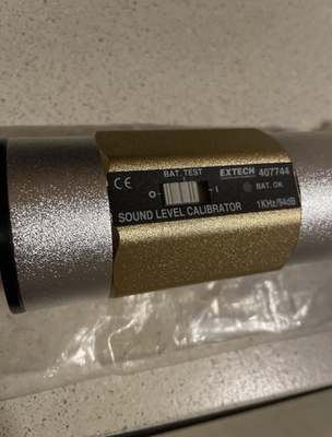 #ad Extech 407744 Sound Level Calibrator 1kHz 94dB MPN 407744 with Case $126.00