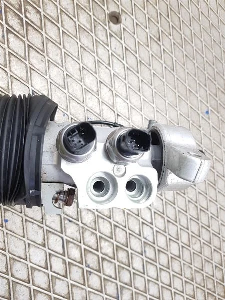 2017-2023 MCLAREN 720S FRONT SHOCK ABSORBER LH PASSENGER SIDE 4.0 PETROL M840T - Image 3 of 4