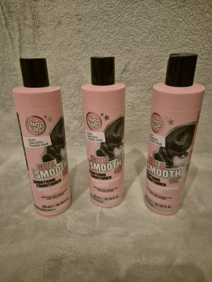 x3 300ml SOAP & GLORY GET A SMOOTH ON Smoothing Conditioner.  Seidig glatt gezähmt