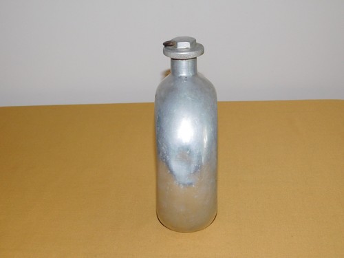 VINTAGE 8 3/4" HIGH ALUMINUM MIRRO CANTEEN - Picture 4 of 8