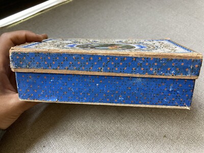 * antique box ୨୧ * ブルーの小花柄 19世紀の古い 紙箱 antique box ୨୧ * ブルーの小花柄 19世紀の古い 紙箱 antique