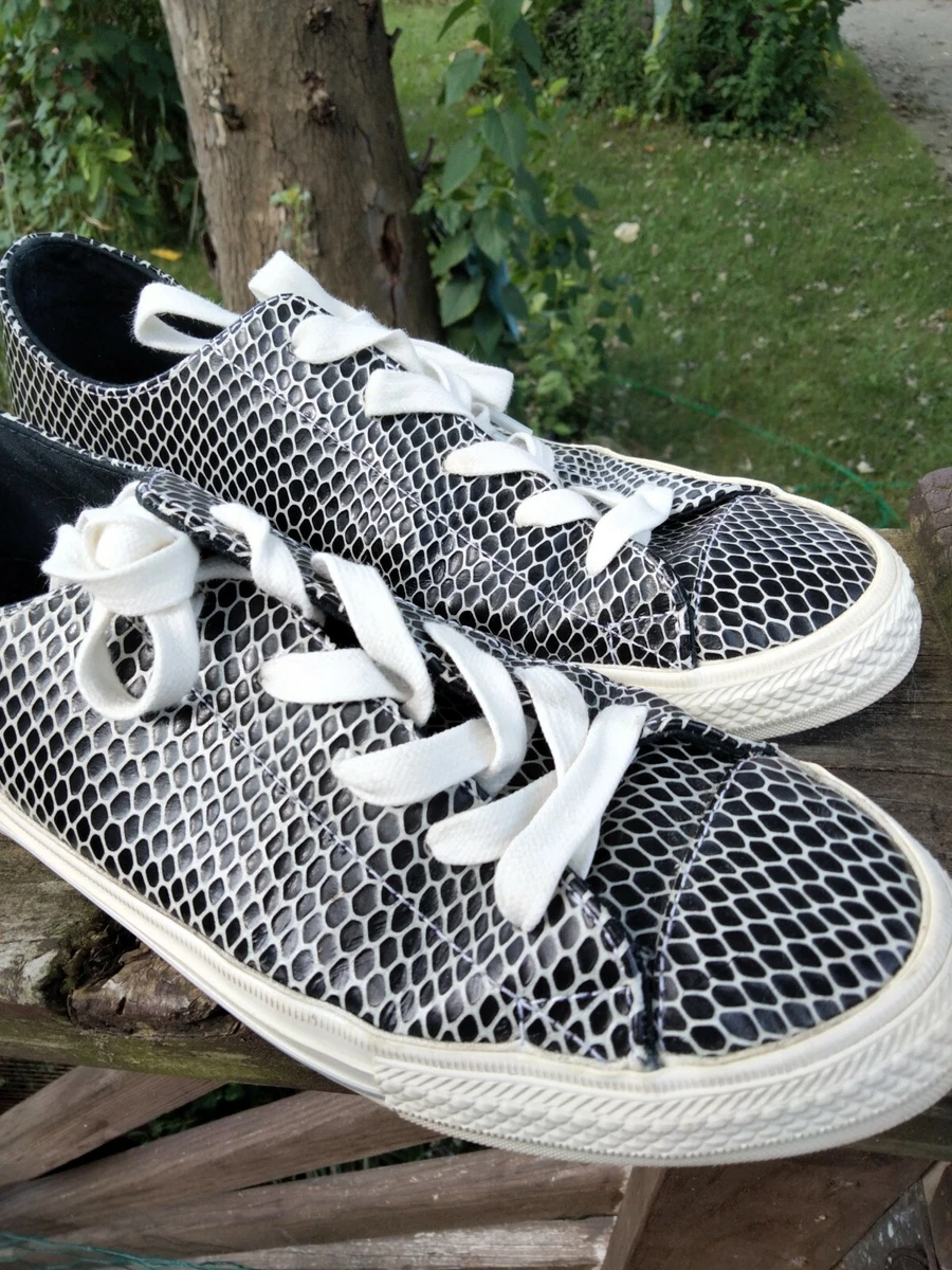 Converse All Star Women s Snake Reptile Print Black White Size 9.5