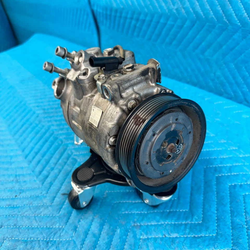 06-12 BMW 330 e90 A/C Compressor 6452 6956716-03 Fabricante de Equipamento Original - Imagem 3 de 4