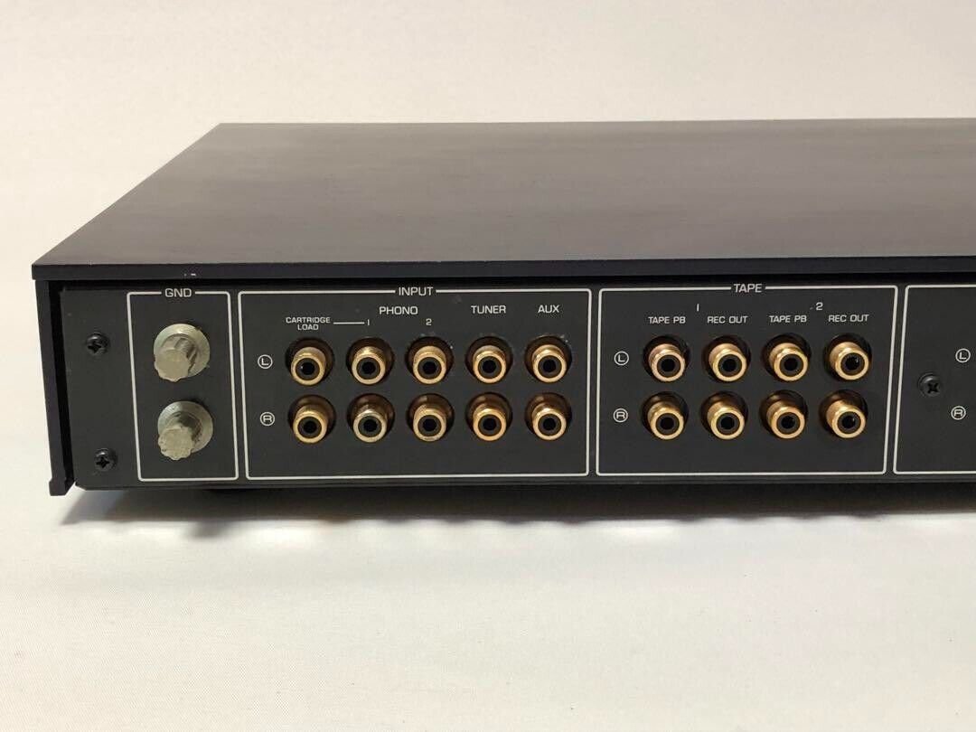 ひ*ら様 ＹＡＭＡＨＡ　Ｃ-２ａ 　ＮＡＴＵＲＡＬ　ＳＯＵＮＤ　プリアンプ Yamaha C-2A Preamplifier Natural Sound Stereo Control