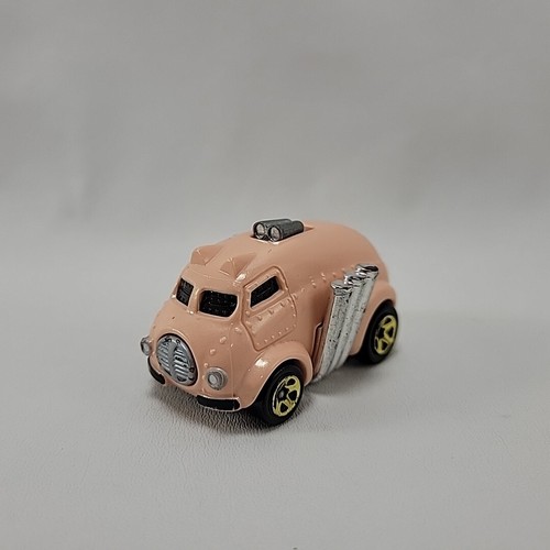 Hot Wheels Disney Pixar Toy Story 3 Hamm on Wheels 2009 Yikes Car Pig Diecast