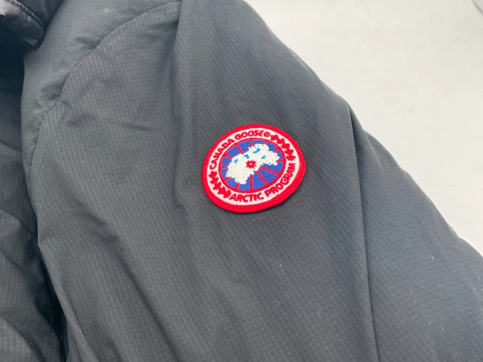 Giubbotto piumino uomo CANADA GOOSE Lodge con cappuccio nero taglia XL nero noir