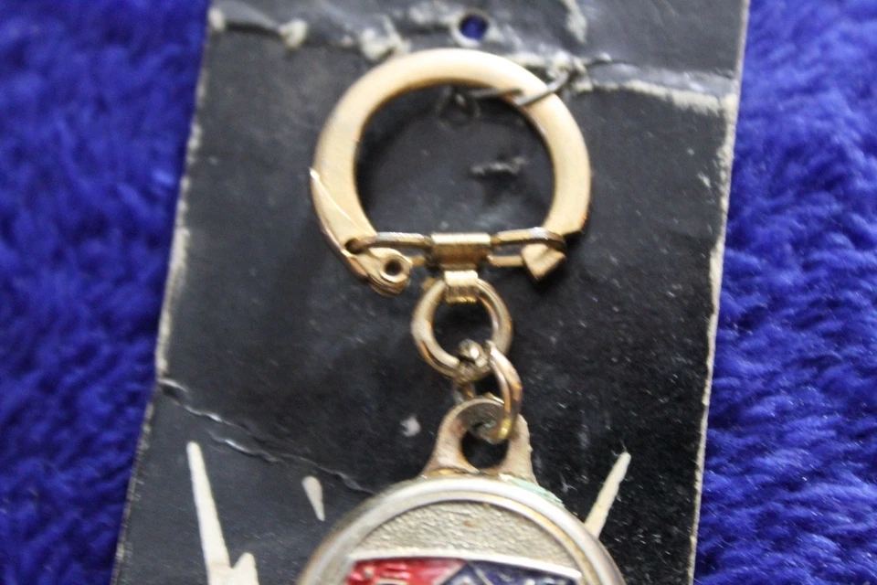 NOS 18 KT Gold Finish Magnetic Ford Valet Key Ring Key Chain Key Ring Fob Foto 3 de 4