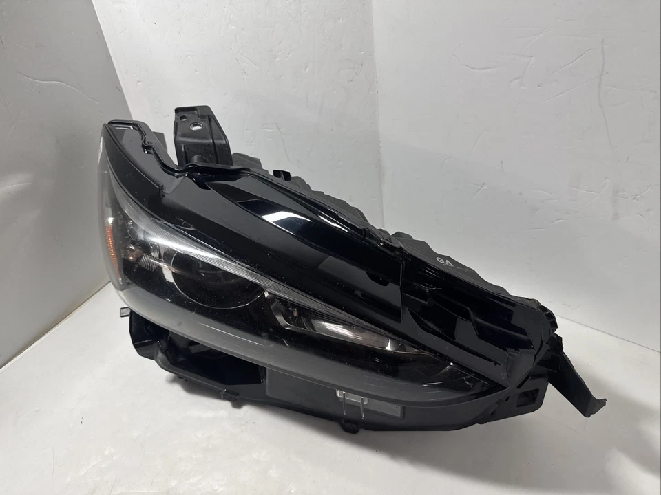 Faro LED pasajero derecho Mazda 6 2018 2019 2020 2021 pieza OEM #GRF5-51030 Foto 3 de 4