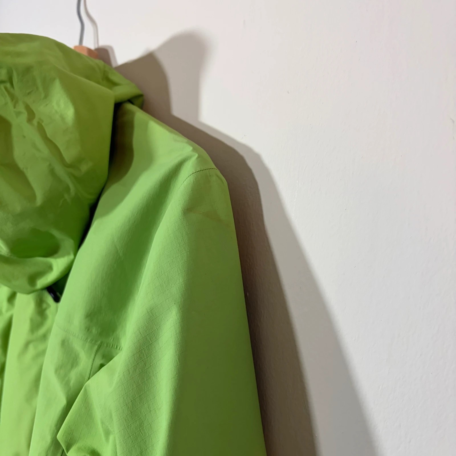 Arcteryx Alpha SL GORETEX jacket waterproof rain coat image 8
