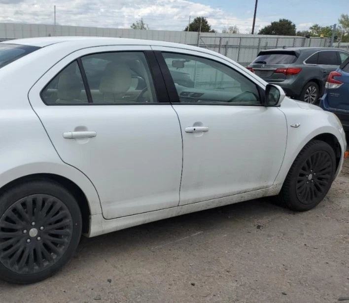 Airbag cortina techo pasajero derecho Suzuki Kizashi 2010-2013 OEM Foto 2 de 4