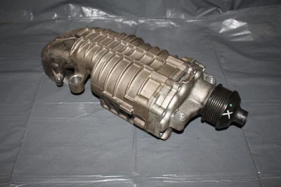 Mercedes-Benz Kompressor Eaton A2710902380 327492 mechanischer Lader defekt KM12 - Bild 1 von 4