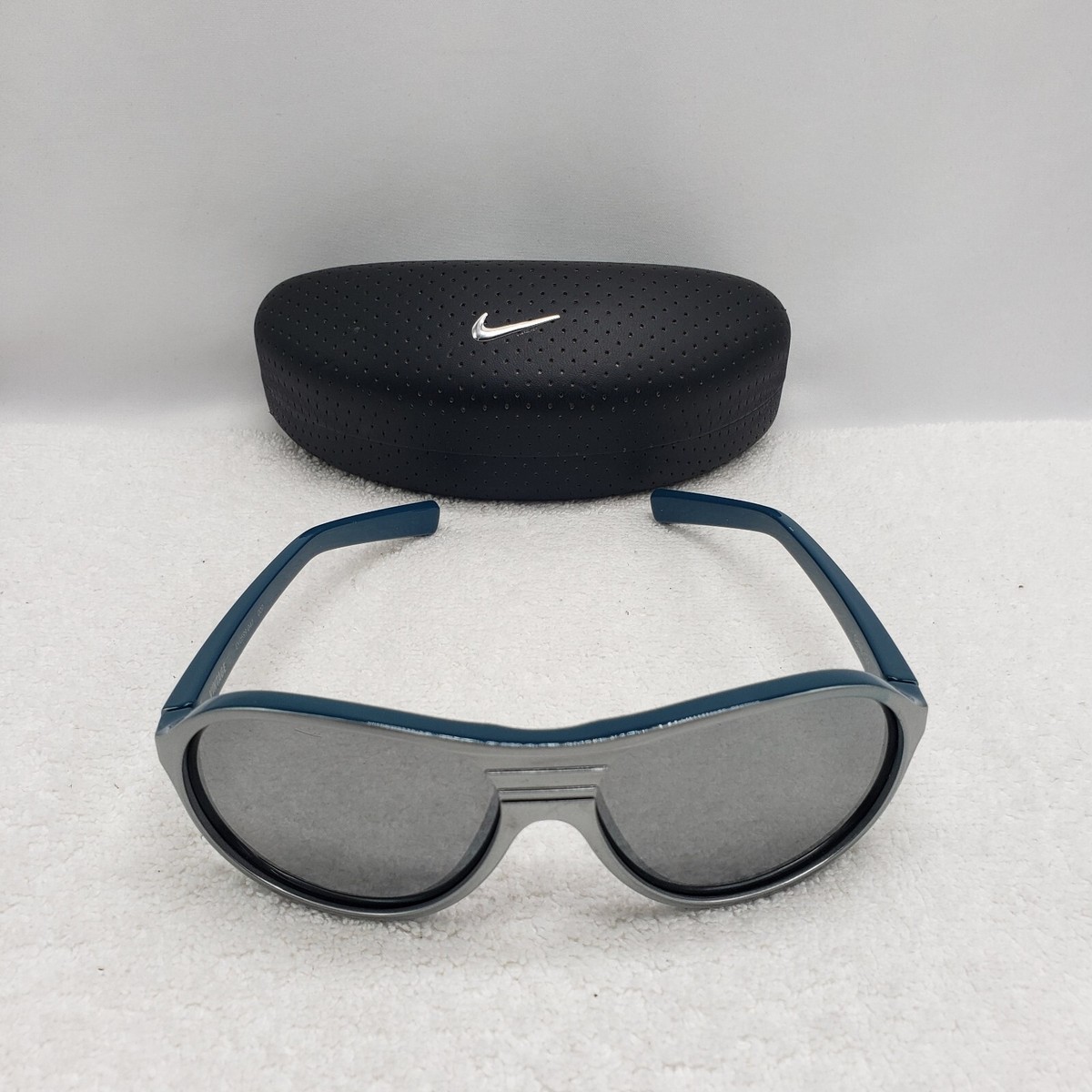 ミュージシャン NIL DUE / NIL UN BOSTON GLASSES/SMOKY BOSTON GLASSES / SMORKY BLACK | NIL DUE / NIL UN TOKYO