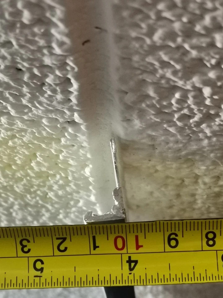 Profili In Acciaio Per Gradini Scale E piastrelle - Immagine 3 di 4