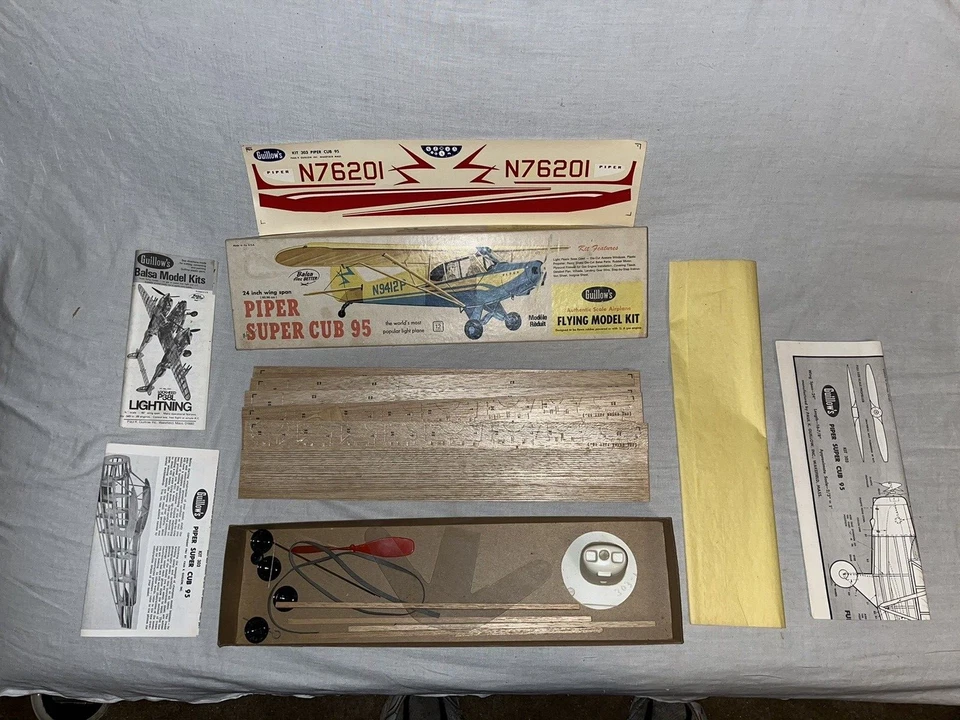 KIT MODELO GUILLOW'S PIPER SUPER CUB 95 ANTIGUO Foto 3 de 4