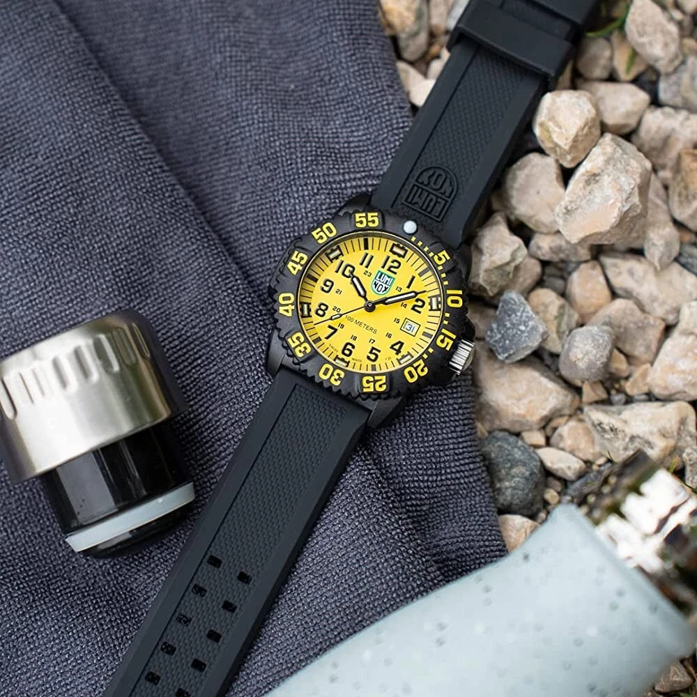 Luminox carbonox online