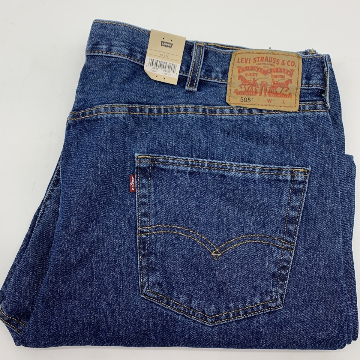Levis 505 Jeans Mens 48 x 32 Blue Medium Wash All Cotton Straight