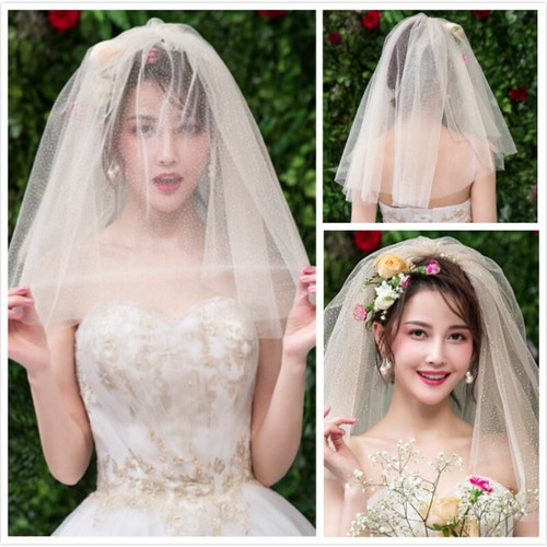 Elegant Short Bridal Tulle Veils Two Layers with Comb Wedding Accessories White - Picture 5 of 21